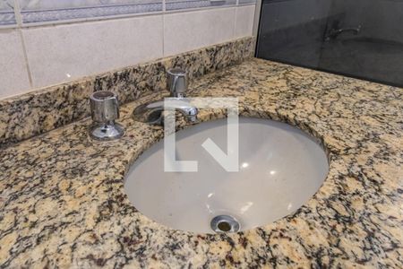 Casa de condomínio para alugar com 360m², 4 quartos e 4 vagasDetalhe do Banheiro da Suíte 1