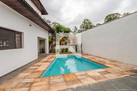 Casa de condomínio para alugar com 360m², 4 quartos e 4 vagasQuintal