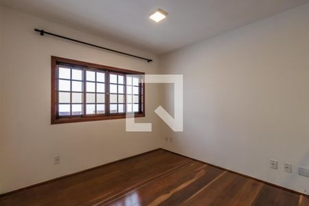 Casa de condomínio para alugar com 360m², 4 quartos e 4 vagasSala Íntima