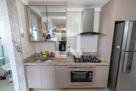 Apartamento para alugar com 74m², 3 quartos e 2 vagas Apartamento para alugar com 74m², 3 quartos e 2 vagasCozinha - Armários