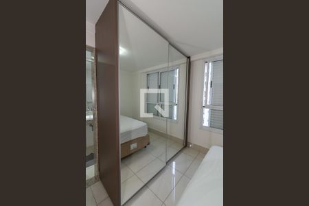 Apartamento para alugar com 74m², 3 quartos e 2 vagas Apartamento para alugar com 74m², 3 quartos e 2 vagasDetalhe Suite