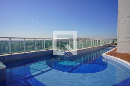 Apartamento para alugar com 100m², 3 quartos e 2 vagasÁrea comum - Piscina
