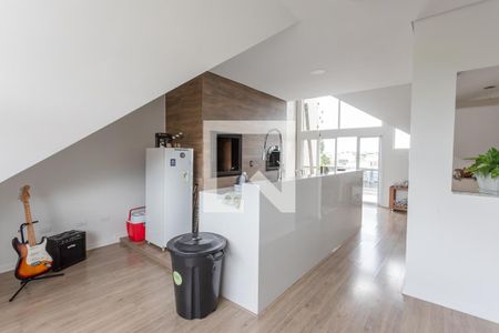 Casa de condomínio para alugar com 220m², 3 quartos e 2 vagasÁtico