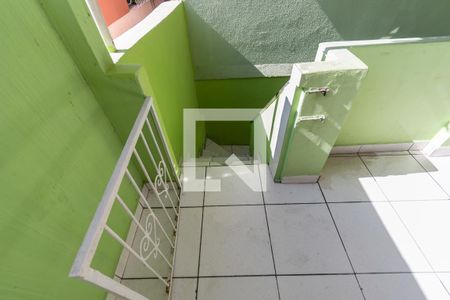 Terraço gourmet comum - Escada de acesso de casa à venda com 1 quarto, 65m² em Penha Circular, Rio de Janeiro