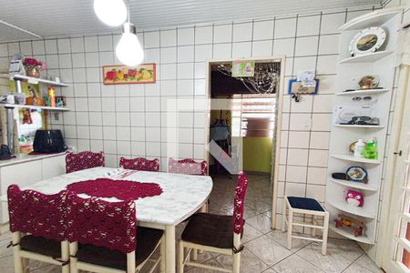 Casa à venda com 370m², 3 quartos e 2 vagasCozinha