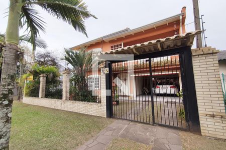 Casa à venda com 370m², 3 quartos e 2 vagasFachada