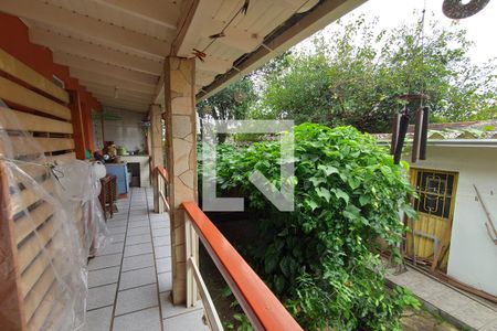 Casa à venda com 370m², 3 quartos e 2 vagasPátio Fundos