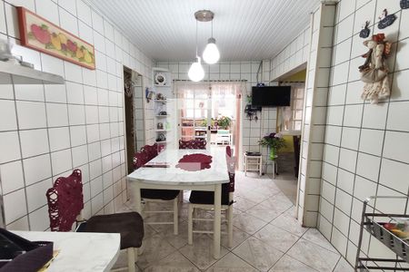 Casa à venda com 370m², 3 quartos e 2 vagasCozinha