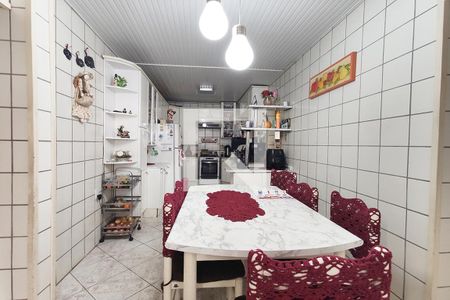 Casa à venda com 370m², 3 quartos e 2 vagasCozinha