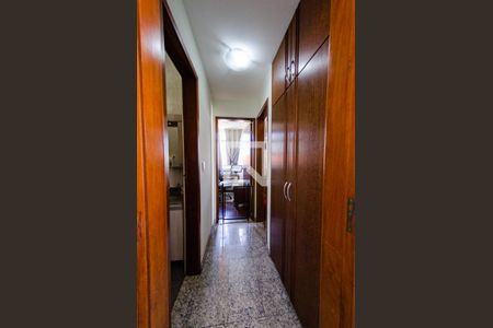 Apartamento para alugar com 207m², 3 quartos e 2 vagasCorredor