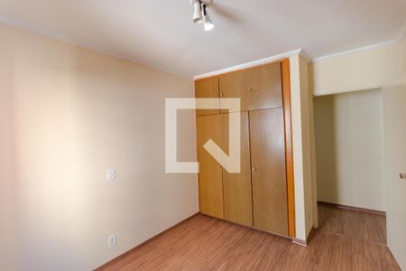 Apartamento à venda com 74m², 2 quartos e 1 vagaQuarto 02