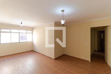 Apartamento à venda com 74m², 2 quartos e 1 vagaSalas