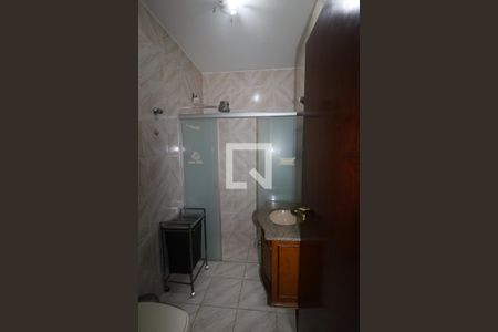 Casa à venda com 222m², 4 quartos e 2 vagasBanheiro da Suíte