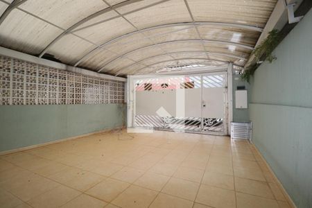 Casa à venda com 222m², 4 quartos e 2 vagasGaragem
