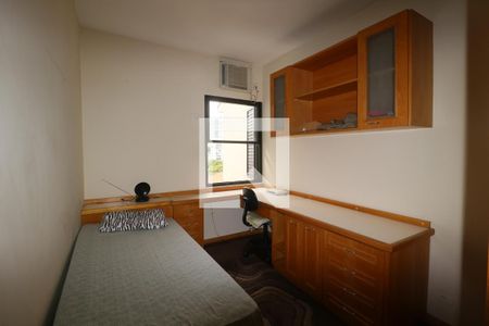 Casa à venda com 222m², 4 quartos e 2 vagasQuarto 2