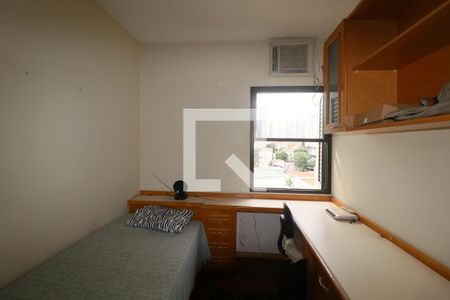 Casa à venda com 222m², 4 quartos e 2 vagasQuarto 2