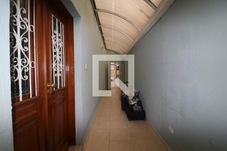 Casa à venda com 222m², 4 quartos e 2 vagasCorredor