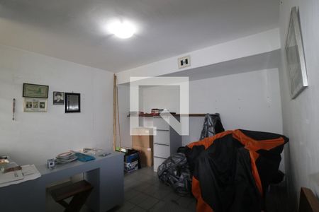 Casa à venda com 222m², 4 quartos e 2 vagasÁrea de Serviço