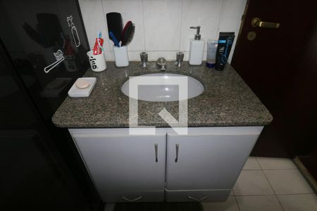 Casa à venda com 222m², 4 quartos e 2 vagasBanheiro Social