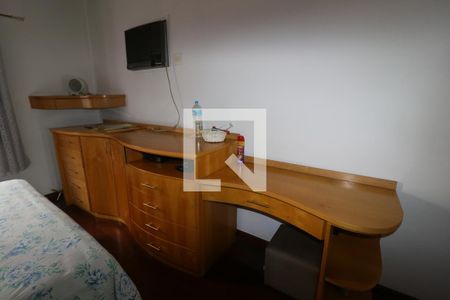 Casa à venda com 222m², 4 quartos e 2 vagasQuarto 3 - Armários