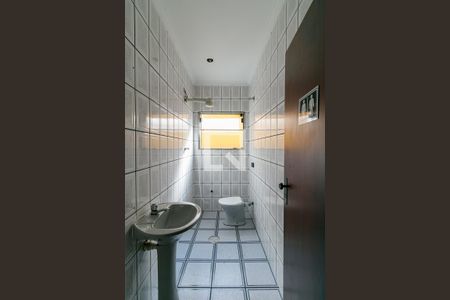 Banheiro de kitnet/studio para alugar com 1 quarto, 30m² em Vila Santa Teresa, São Paulo