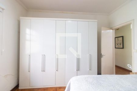 Casa à venda com 300m², 4 quartos e 3 vagasSuíte 