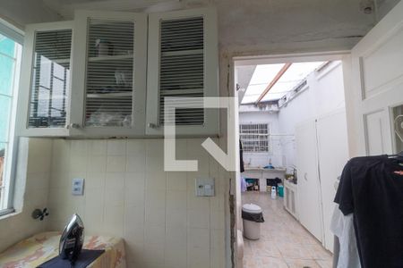 Casa à venda com 300m², 4 quartos e 3 vagasQuarto de Serviço