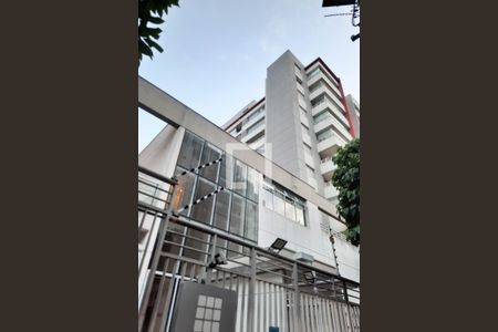 Apartamento para alugar com 62m², 1 quarto e 2 vagas Apartamento para alugar com 62m², 1 quarto e 2 vagasFachada
