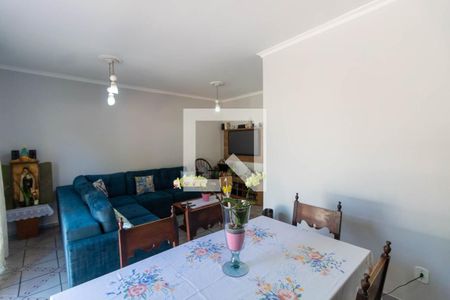 Casa à venda com 306m², 3 quartos e 5 vagasSala