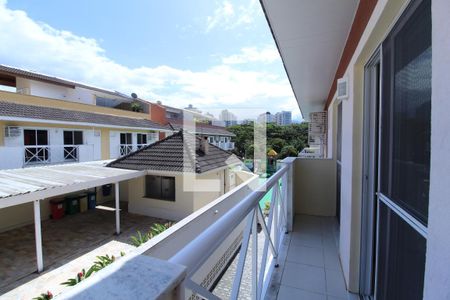 Casa de condomínio à venda com 375m², 5 quartos e 3 vagasVaranda - Suíte 2