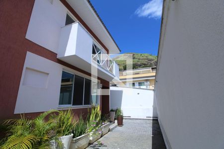 Casa de condomínio à venda com 375m², 5 quartos e 3 vagasFachada - Frente