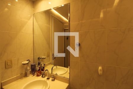 Casa de condomínio à venda com 375m², 5 quartos e 3 vagasBanheiro - Suíte 1