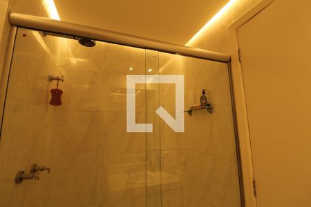 Casa de condomínio à venda com 375m², 5 quartos e 3 vagasBanheiro - Suíte 1