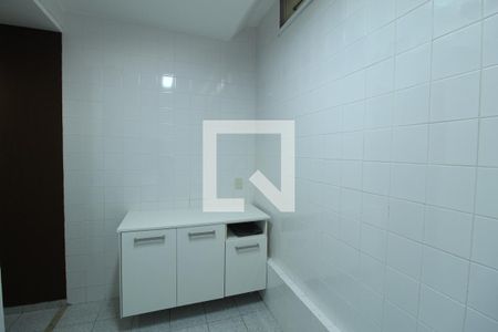 Casa de condomínio à venda com 375m², 5 quartos e 3 vagasÁrea de Serviço