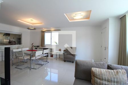 Sala de casa de condomínio para alugar com 5 quartos, 375m² em Recreio dos Bandeirantes, Rio de Janeiro