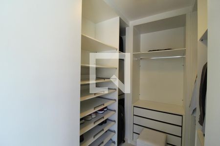 Casa de condomínio à venda com 375m², 5 quartos e 3 vagasCloset - Suíte 2