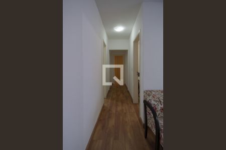 Corredor de apartamento à venda com 3 quartos, 109m² em Cristo Redentor, Porto Alegre