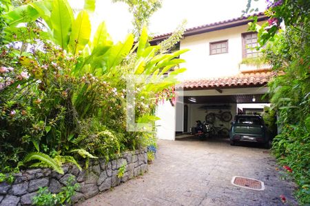 Casa de condomínio à venda com 540m², 4 quartos e 4 vagasÁrea Externa - Garagem