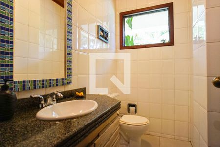 Casa de condomínio à venda com 540m², 4 quartos e 4 vagasLavabo