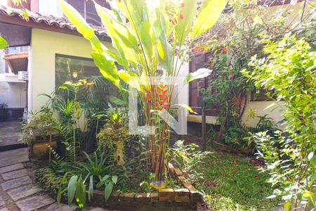 Casa de condomínio à venda com 540m², 4 quartos e 4 vagasÁrea Externa