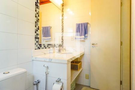 Casa de condomínio à venda com 540m², 4 quartos e 4 vagasBanheiro da Suíte 1