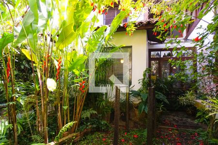 Casa de condomínio à venda com 540m², 4 quartos e 4 vagasÁrea Externa