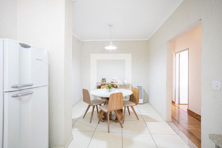 Casa à venda com 120m², 3 quartos e 4 vagas Casa à venda com 120m², 3 quartos e 4 vagasCozinha