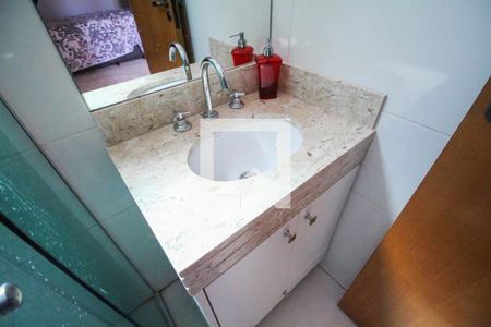 Casa de condomínio à venda com 56m², 2 quartos e 2 vagas Casa de condomínio à venda com 56m², 2 quartos e 2 vagasBanheiro Social
