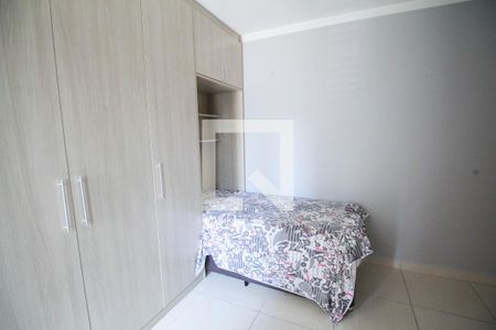 Casa de condomínio à venda com 56m², 2 quartos e 2 vagas Casa de condomínio à venda com 56m², 2 quartos e 2 vagasQuarto 2