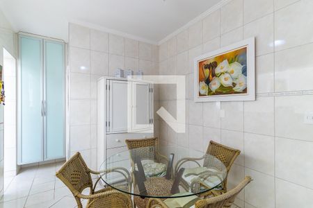 Casa à venda com 263m², 3 quartos e 5 vagasCozinha - Sala de almoço
