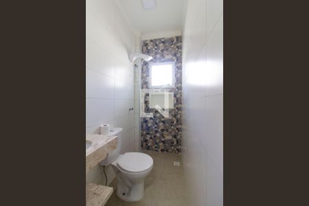 Banheiro de kitnet/studio para alugar com 1 quarto, 18m² em Vila Morse, São Paulo
