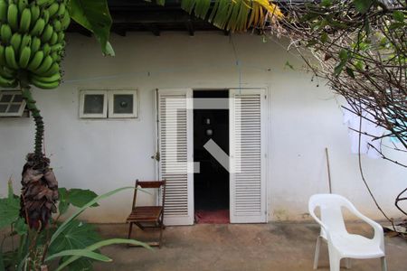 Casa à venda com 316m², 3 quartos e 6 vagasEdícula - Fachada