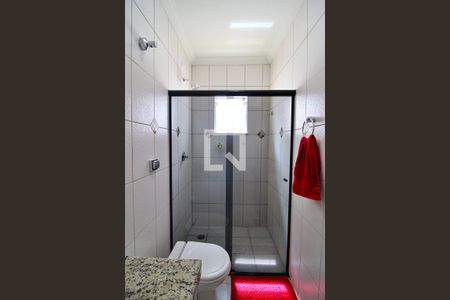 Casa de condomínio à venda com 158m², 3 quartos e 4 vagasBanheiro