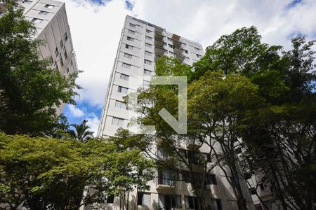 Apartamento à venda com 76m², 3 quartos e 1 vaga Apartamento à venda com 76m², 3 quartos e 1 vagaFachada